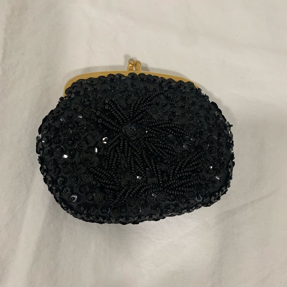 VINTAGE HANDMADE IN HONG KONG BLACK BEADED SMALL CHANGE PURSE BAG - Picture 1 of 4